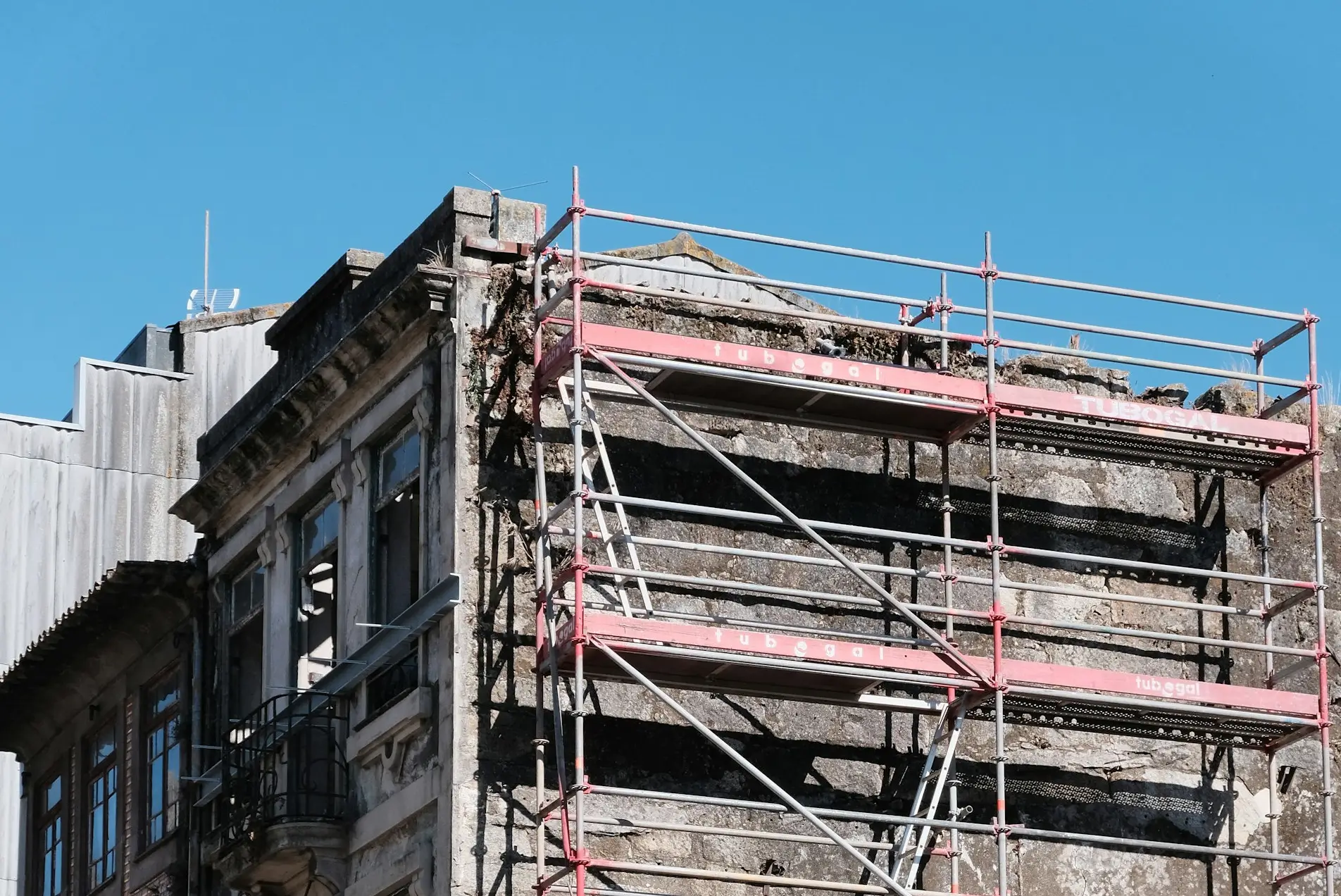 Devis d'assurance décennale pour l'activité d'enduit hydraulique